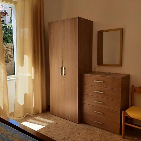 Appartamento Casa Luna Nel Centro Di Capoliveri Exteriör bild